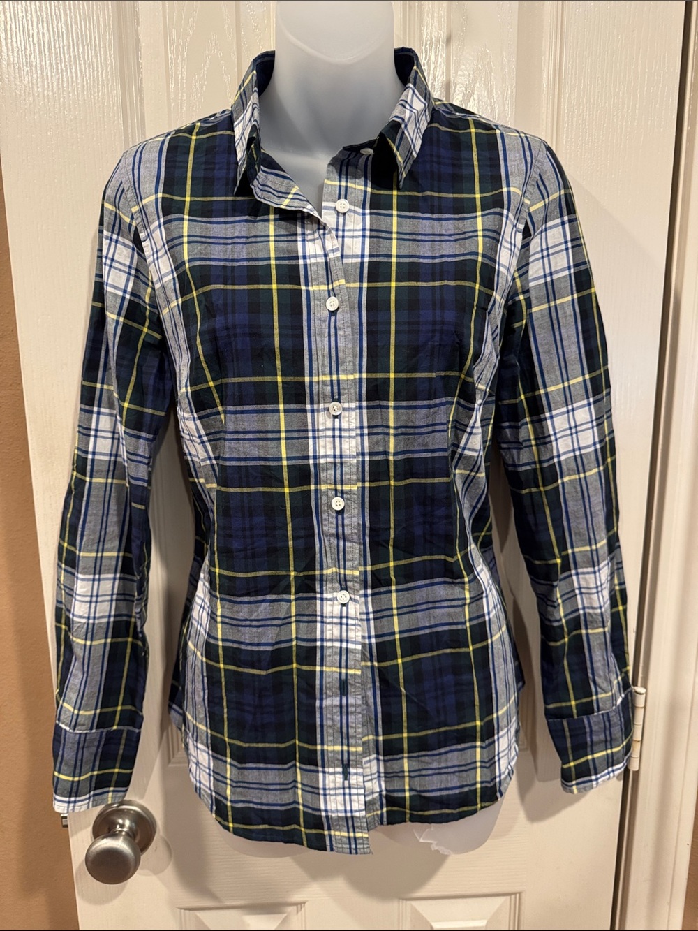 J Crew Women’s “Perfect” Plaid Button Down Shirt. Sz 4